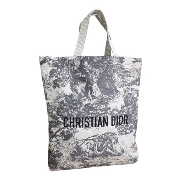 Dior Handbags - New in Bag RARE Christian Dior GWP Embroidered Tote Bag Made in Italy